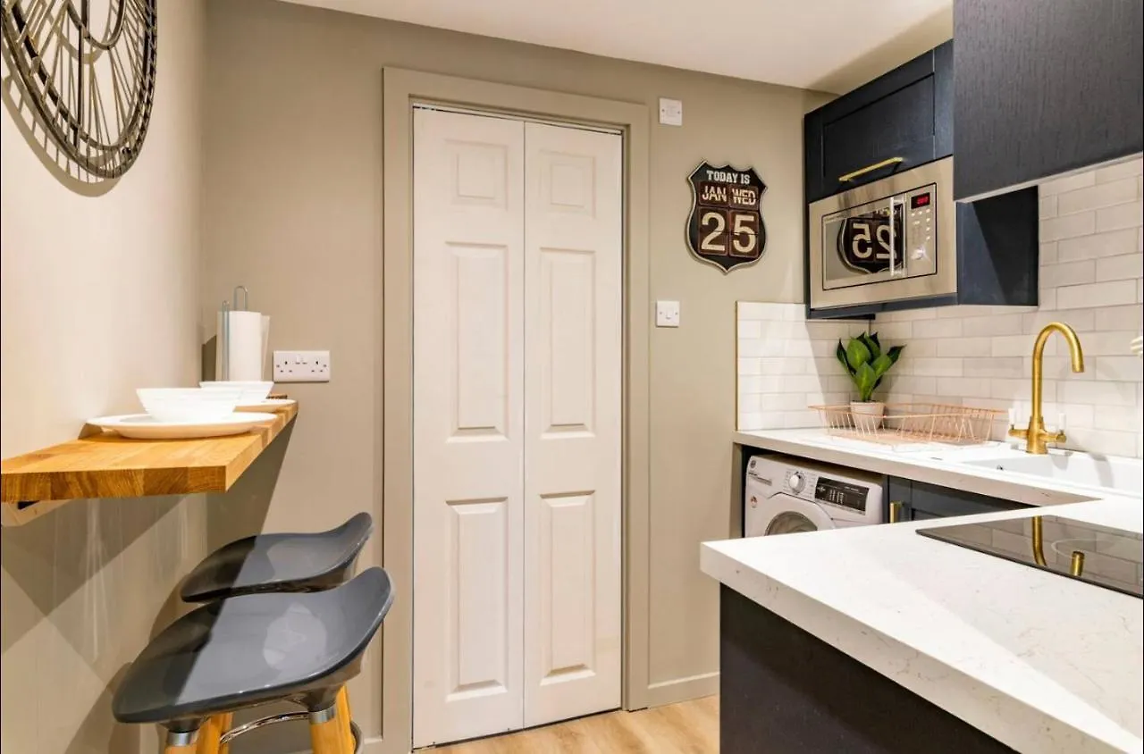 The Hideaway By The Sea - Free Parking Apartment Brighton