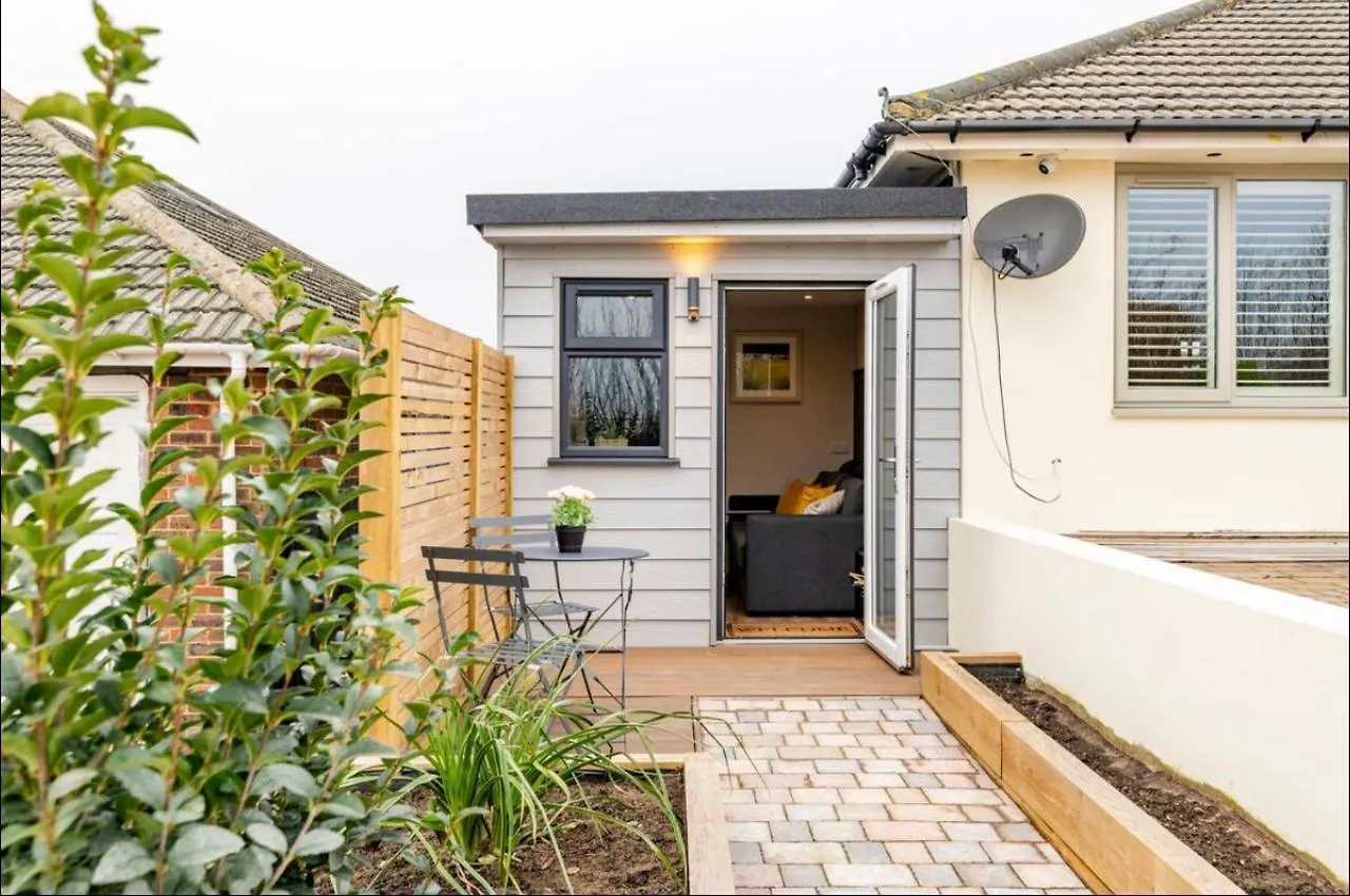 The Hideaway By The Sea - Free Parking Apartment Brighton