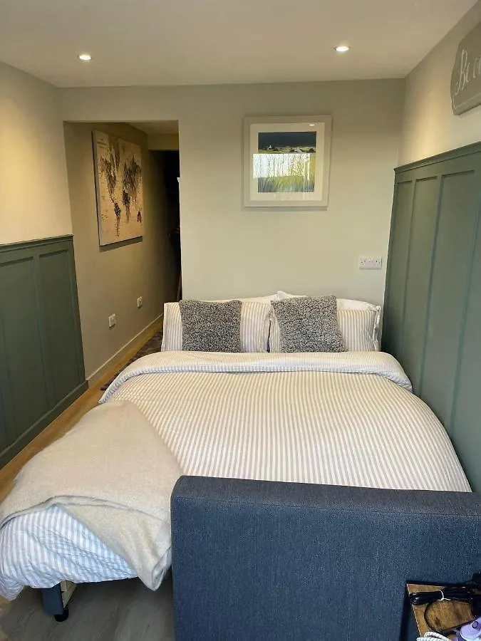 The Hideaway By The Sea - Free Parking Apartment Brighton