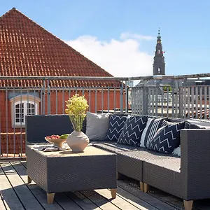  Apartment Sanders Leaves - Cute One-bedroom With A Large Rooftop Terrace Dänemark