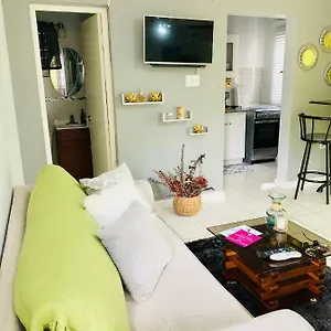  Apartment Studio 13 Jamaica